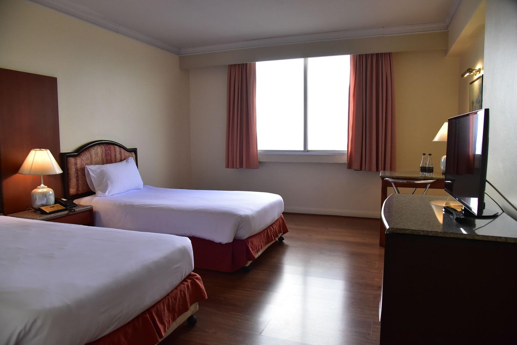 Lee Gardens Plaza Hotel - Sha Plus Хатъяй Экстерьер фото
